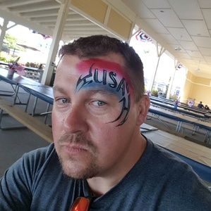 Meet your Posher, Adam